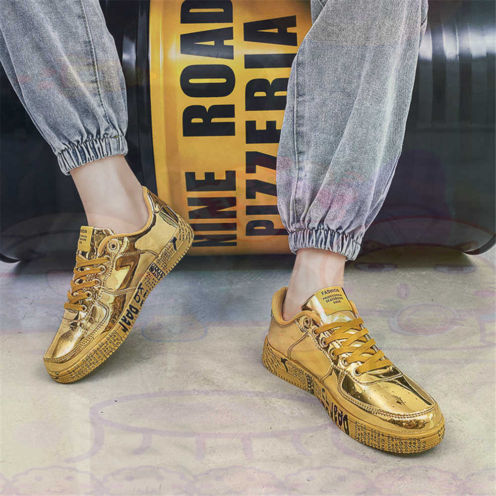 Round Foot Size 45 Sneakers Wh - Travel.Accessories News review and price